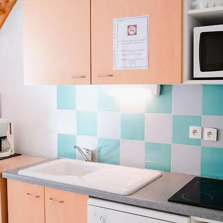 Βίλα Pavillon 4 Pieces Avec Garage, Terrasse, Et Confort A Narbonne-plage, 5 Couchages - Fr-1-409-115 *