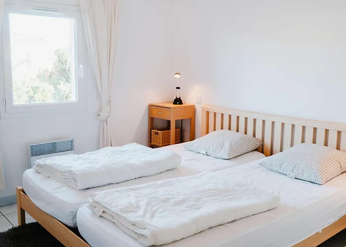Pavillon 4 Pieces Avec Garage, Terrasse, Et Confort A Narbonne-plage, 5 Couchages - Fr-1-409-115 *